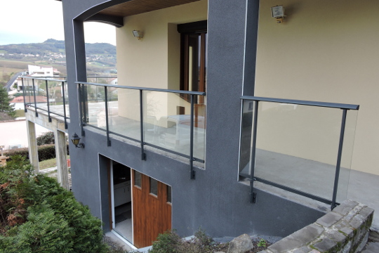 garde corps balcon terrasse en verre feuilleté Bellerive