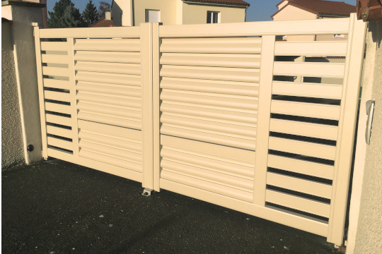 portail 2 vantaux lames Z