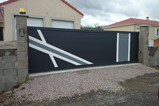 portail coulissant 3 couleurs Riom