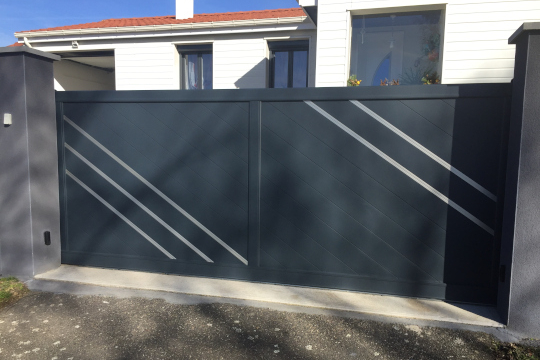 portail coulissant lisere