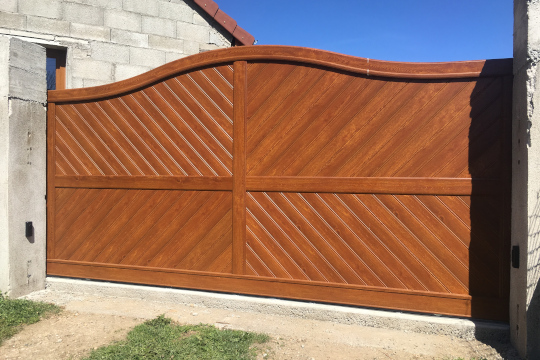 portail coulissant remplissage fougere