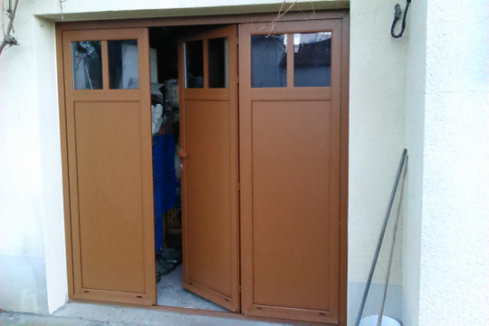 porte de garage avec ouverture centrale Riom