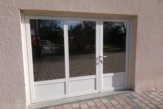 porte de garage battante vitrée avec portillon Chamalières