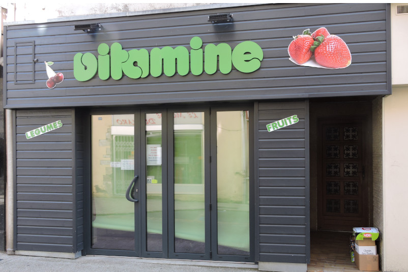 fabricant devanture - commerce fruits et légumes avec bardage Vichy